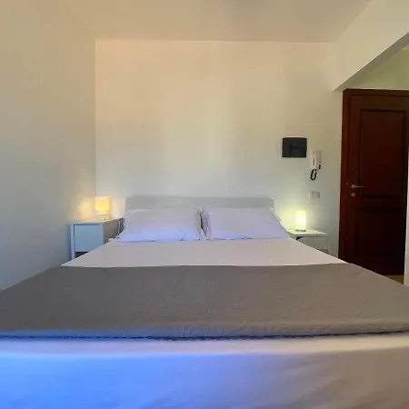 Terrazze Xxv Novembre Apartment